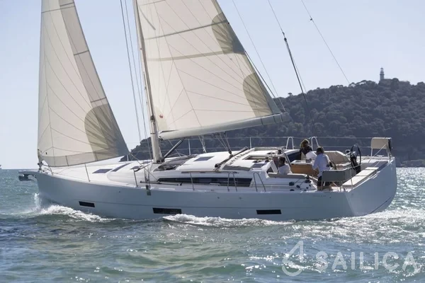 Dufour 430 Grand Large - Yacht Charter Sailica