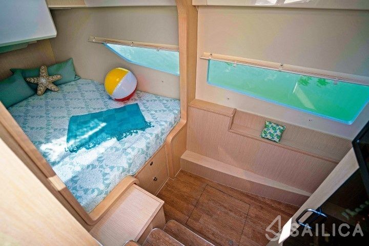 Aquila 36 - Yacht Charter Sailica