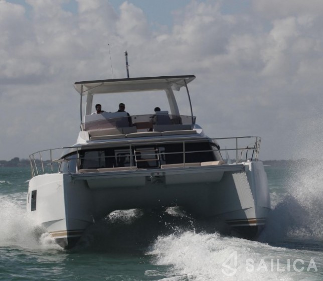 Nautitech 47 Power - Yacht Charter Sailica