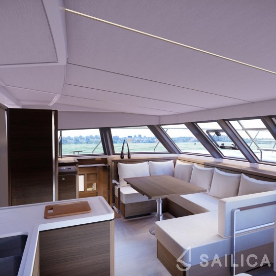 Nautitech 47 Power - Yacht Charter Sailica
