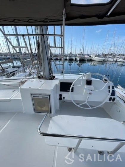 Bali 5.4. - Yacht Charter Sailica