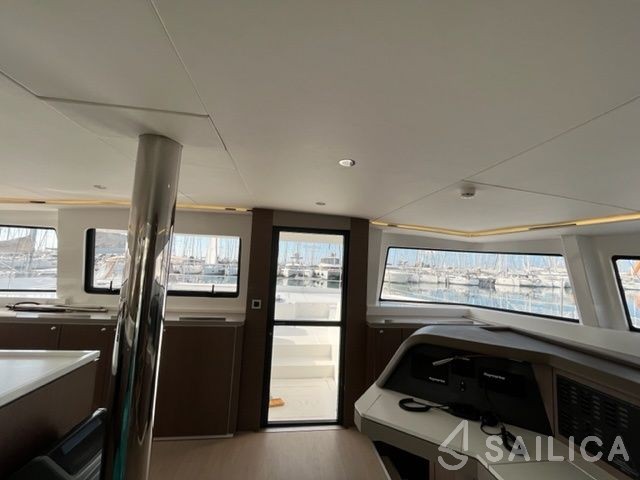 Bali 5.4. - Yacht Charter Sailica