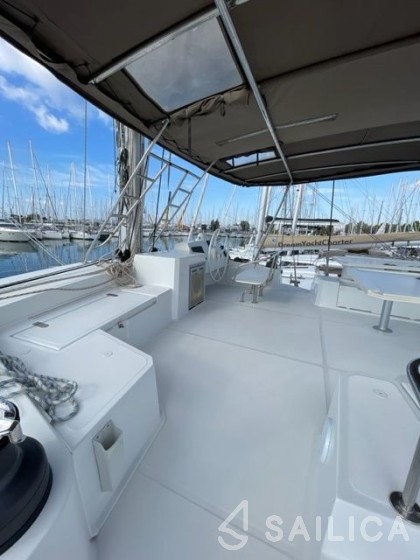 Bali 5.4. - Yacht Charter Sailica