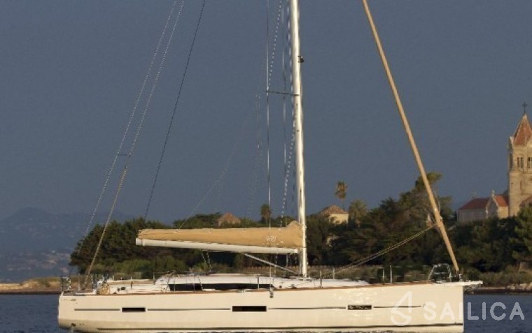 Dufour 460 GL - Yacht Charter Sailica