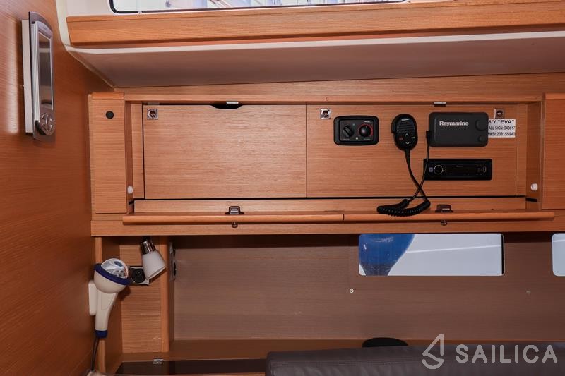 Dufour 460 GL - Yacht Charter Sailica