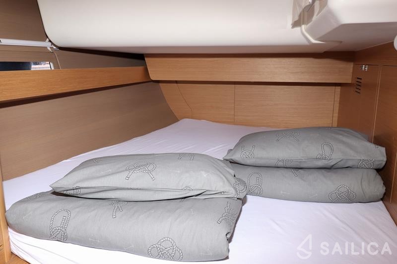 Dufour 460 GL - Yacht Charter Sailica