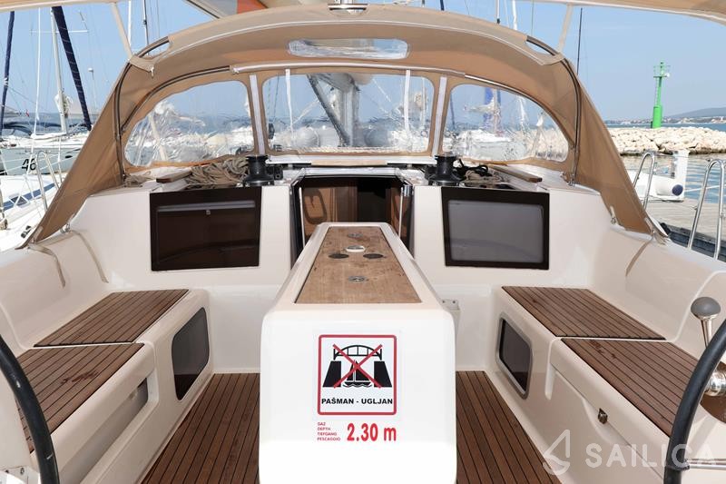 Dufour 460 GL - Yacht Charter Sailica