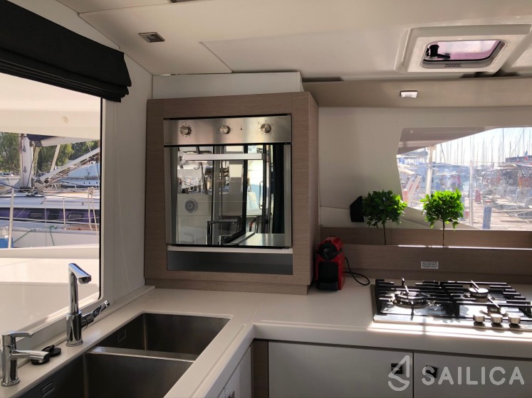 Saona 47 - Yacht Charter Sailica