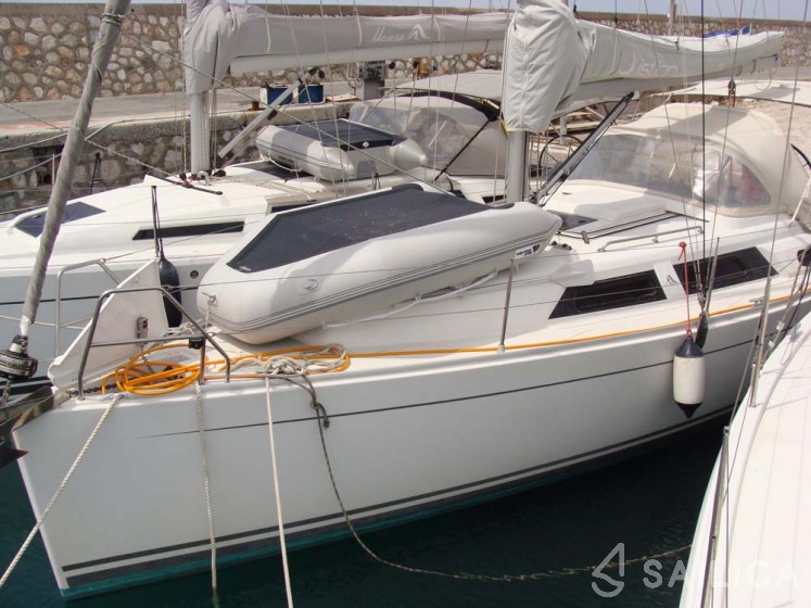 Hanse 325 - Yacht Charter Sailica