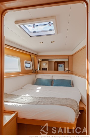 Lagoon 450 S - 4 + 2 cab. - Yacht Charter Sailica