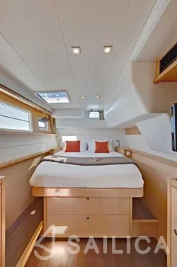 Lagoon 450 S - 4 + 2 cab. - Yacht Charter Sailica
