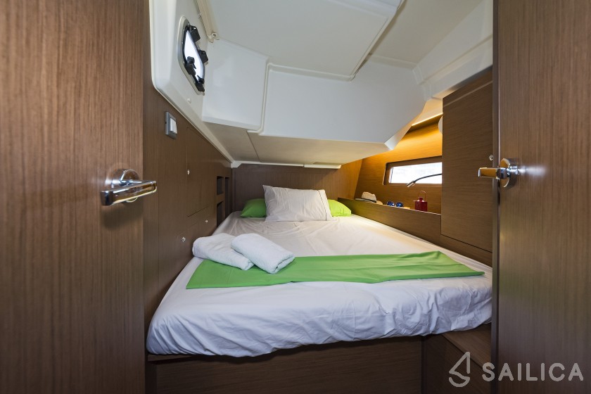 Oceanis 46.1 - Yacht Charter Sailica