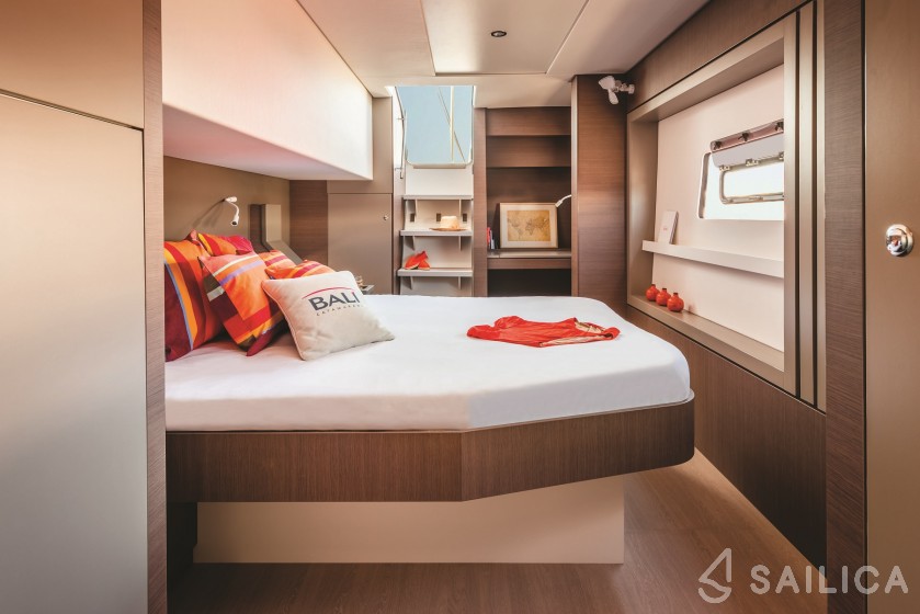 Bali 4.8  - Yacht Charter Sailica