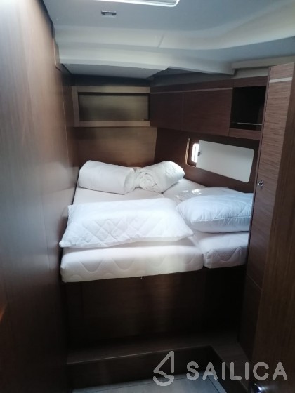 Oceanis 46.1 - Yacht Charter Sailica