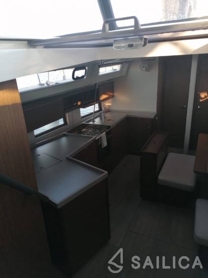 Oceanis 46.1 - Yacht Charter Sailica