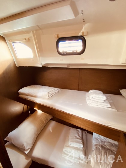 Oceanis 46.1 - Yacht Charter Sailica