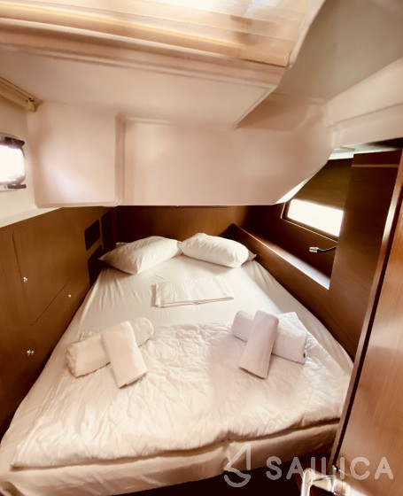 Oceanis 46.1 - Yacht Charter Sailica