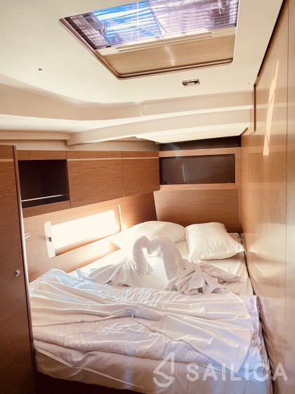 Oceanis 46.1 - Yacht Charter Sailica