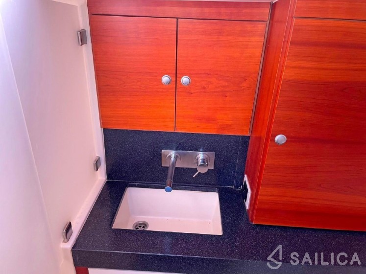 Hanse 470 - Yacht Charter Sailica