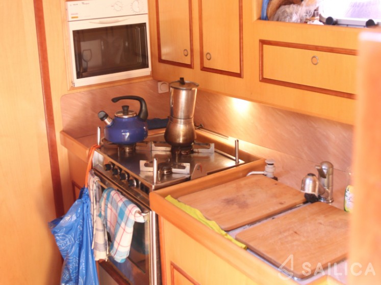 Dynamique 62 - Yacht Charter Sailica