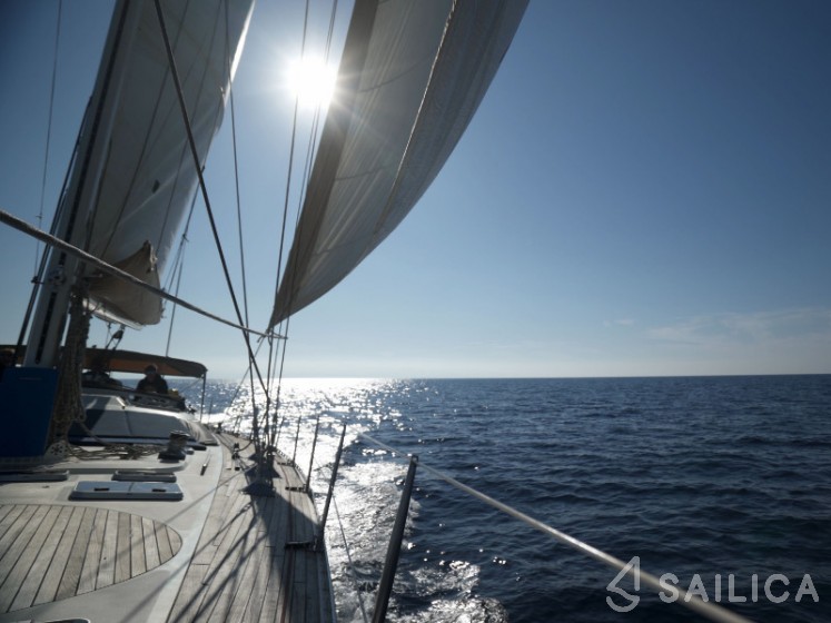 Dynamique 62 - Yacht Charter Sailica