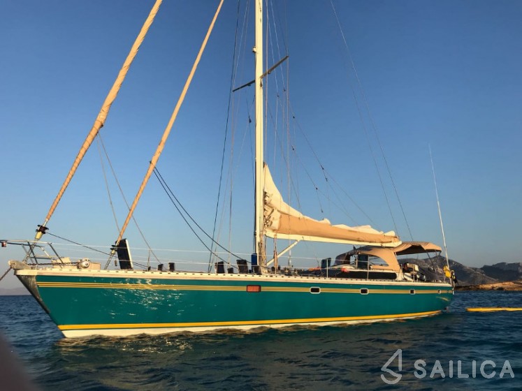 Dynamique 62 - Yacht Charter Sailica
