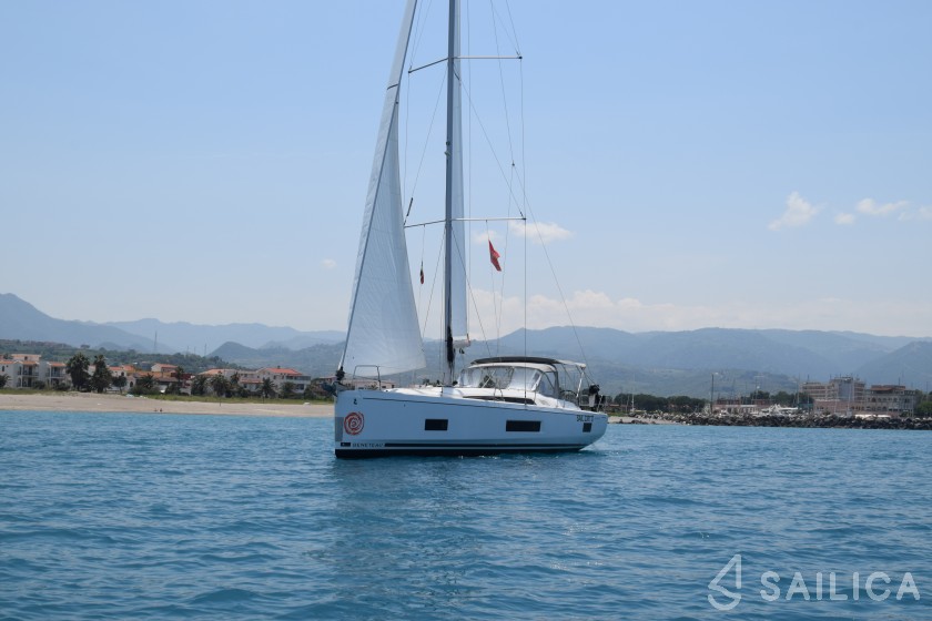 Oceanis 46.1 - Yacht Charter Sailica