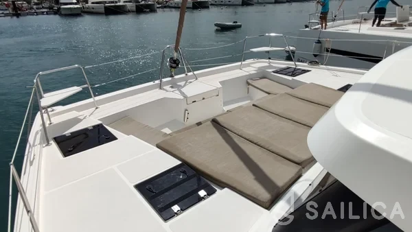 Bali Catspace - Yacht Charter Sailica