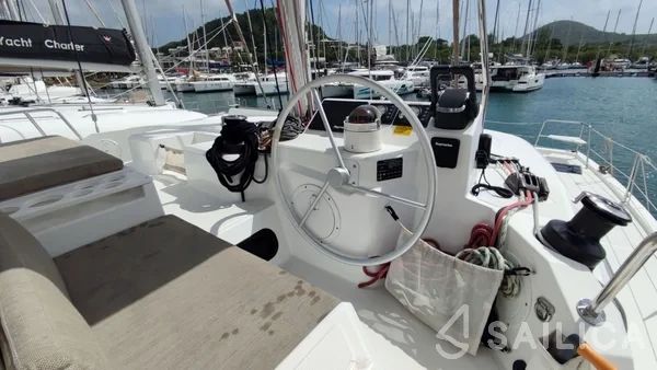 Bali Catspace - Yacht Charter Sailica