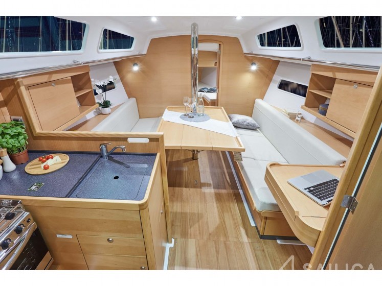 Sun Odyssey 319 - Yacht Charter Sailica