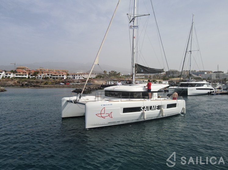 Lagoon 40 - Yacht Charter Sailica