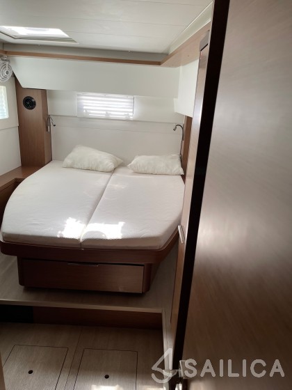Lagoon 46  - Yacht Charter Sailica