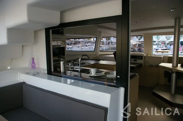 Bali 4.5 - Yacht Charter Sailica