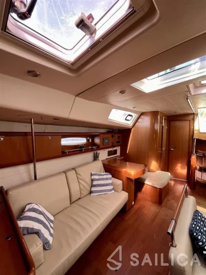 Oceanis 54 - Yacht Charter Sailica