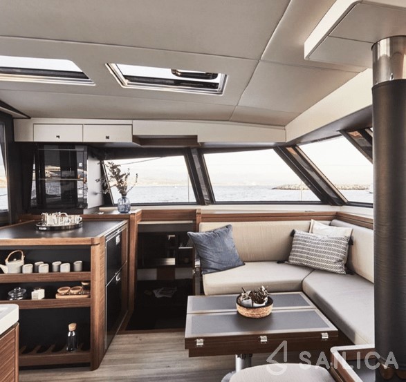 Nautitech 46 Fly - Yacht Charter Sailica