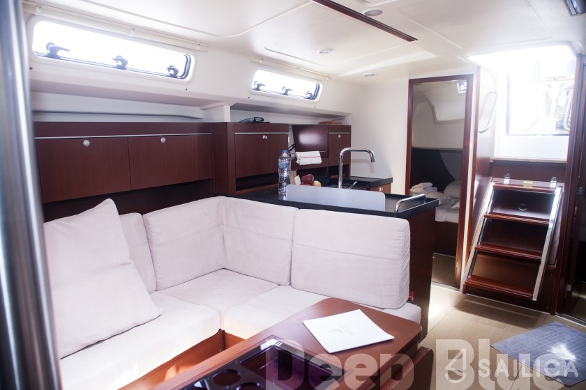 Hanse 415 - Yacht Charter Sailica