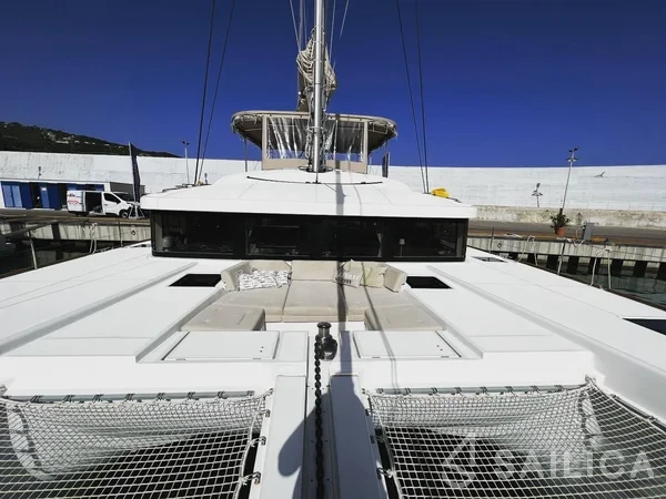 Lagoon 52F - Yacht Charter Sailica