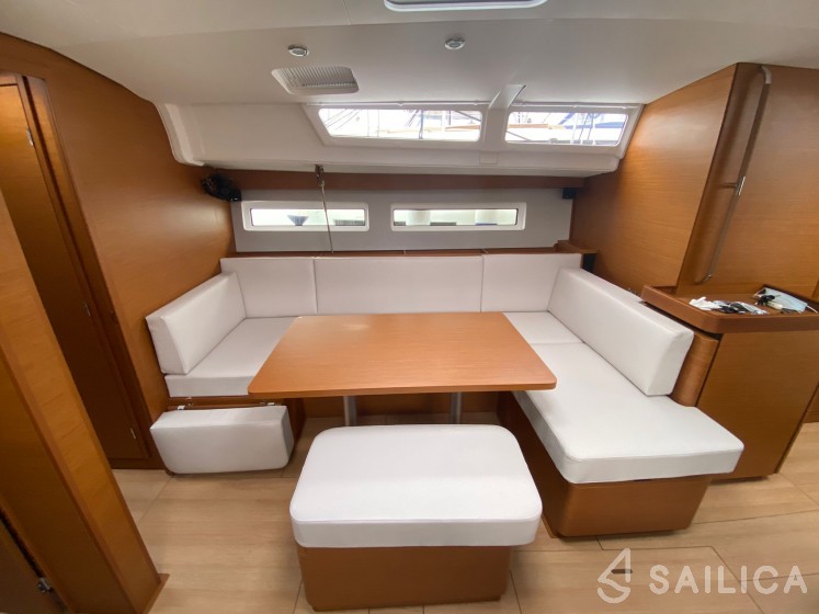 Sun Odyssey 490 - Yacht Charter Sailica