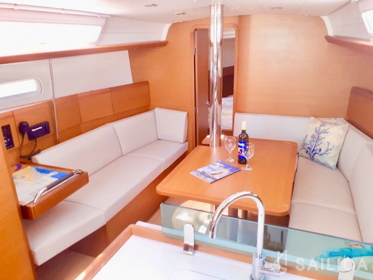 Sun Odyssey 389 - Yacht Charter Sailica