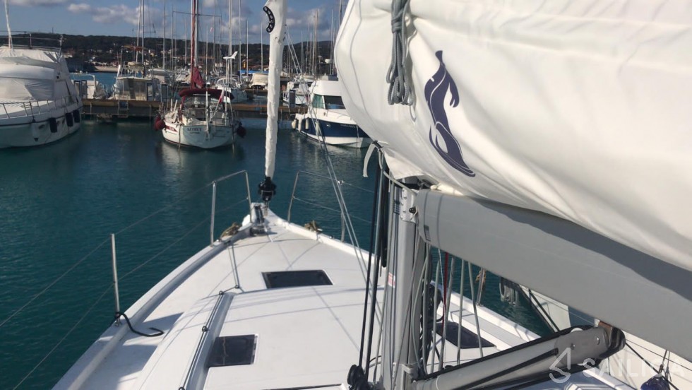 Oceanis 40.1 - Yacht Charter Sailica