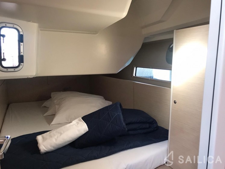 Oceanis 40.1 - Yacht Charter Sailica