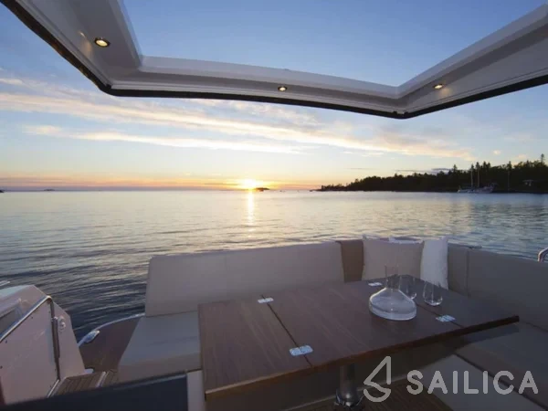 Grandezza 37CA - Yacht Charter Sailica