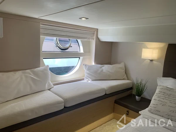 Monte Carlo 5 - Yacht Charter Sailica