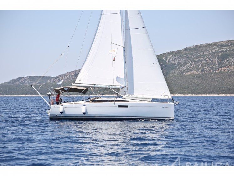 Sun Odyssey 349 - Yacht Charter Sailica