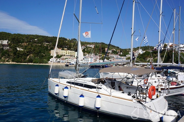 Sun Odyssey 349 - Yacht Charter Sailica