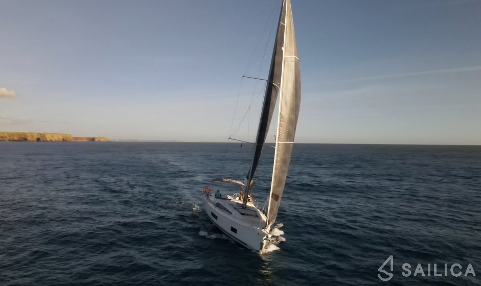 Oceanis 46.1 - Yacht Charter Sailica