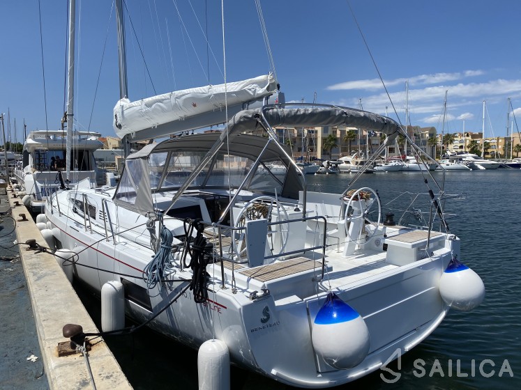 Oceanis 46.1 - Yacht Charter Sailica