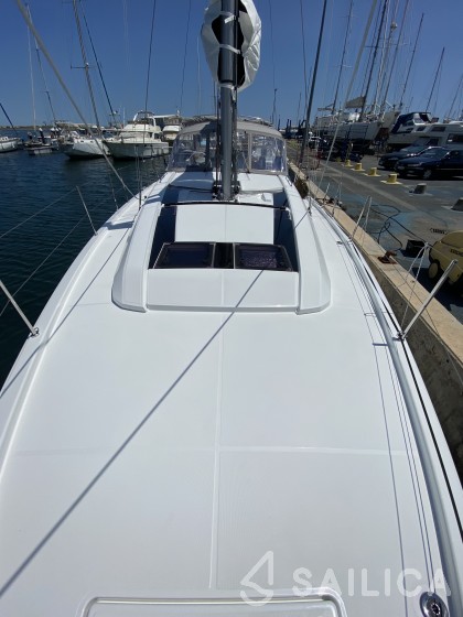 Oceanis 46.1 - Yacht Charter Sailica