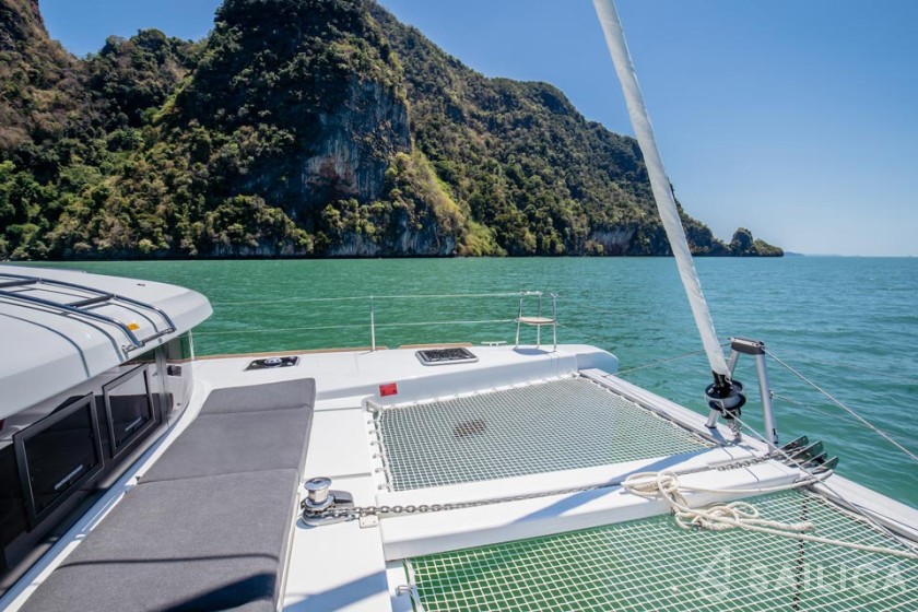Lagoon 40 - Yacht Charter Sailica