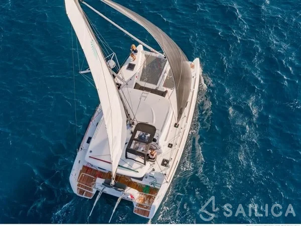 Lagoon 40 - Yacht Charter Sailica